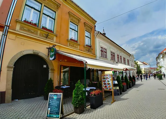 Cherry Lägenhet Eger